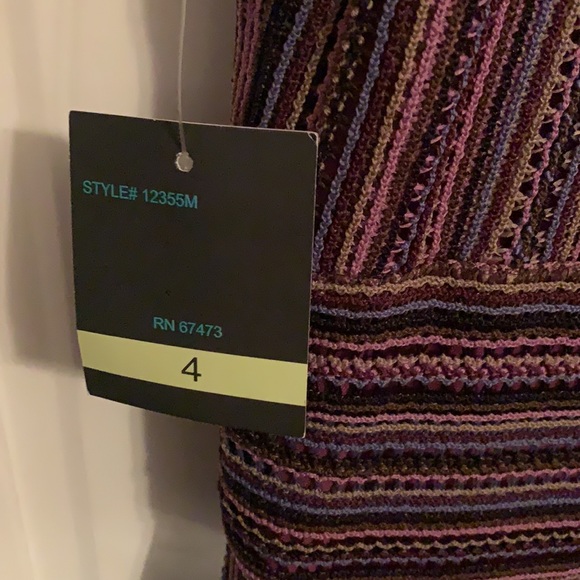 Gabby Skye Sleeveless Dress - Picture 3 of 5